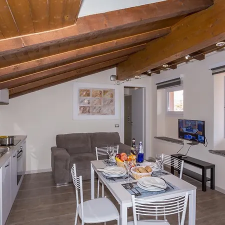 Apartamento Medioevo In Centro Como